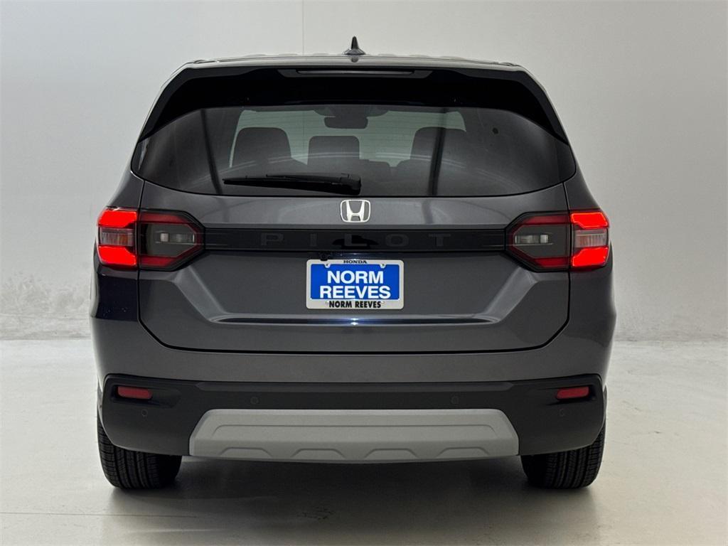 new 2025 Honda Pilot car, priced at $42,853