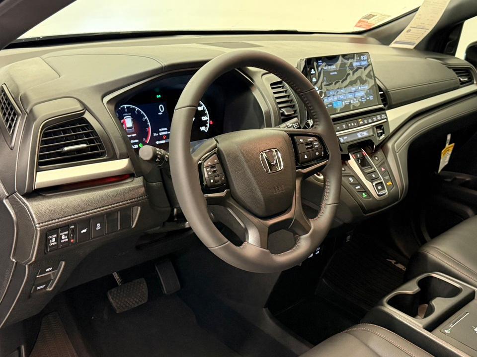 new 2026 Honda Odyssey car, priced at $44,345