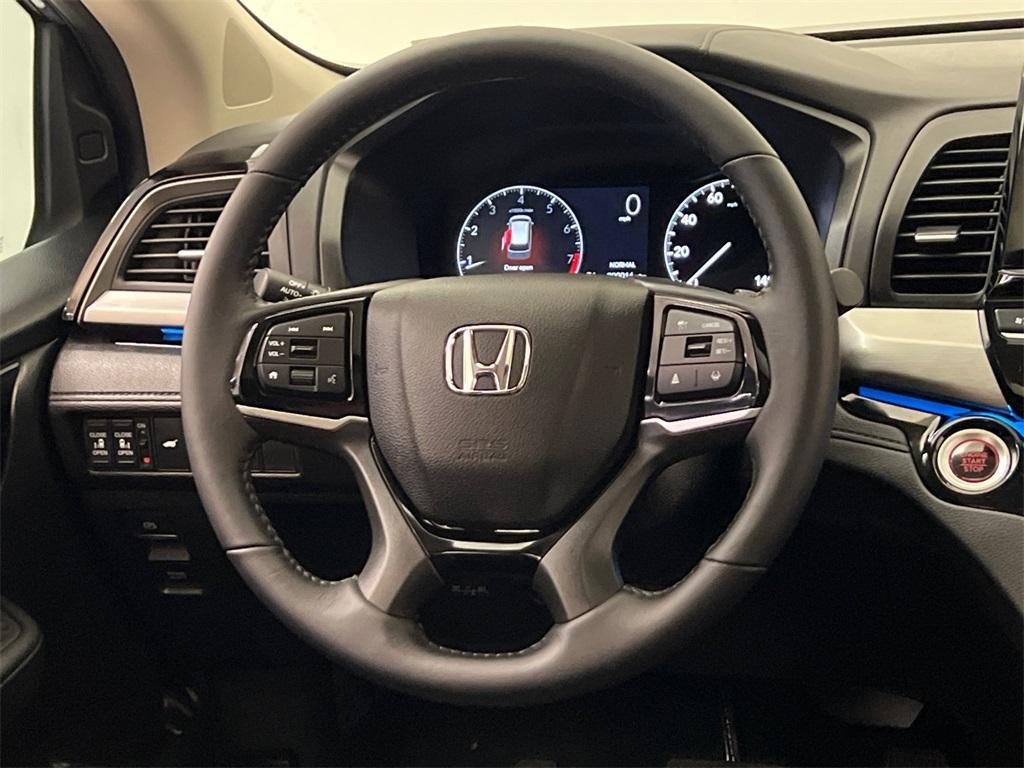 new 2025 Honda Odyssey car, priced at $46,717