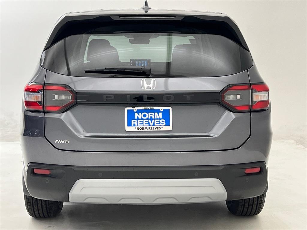 new 2025 Honda Pilot car, priced at $45,495