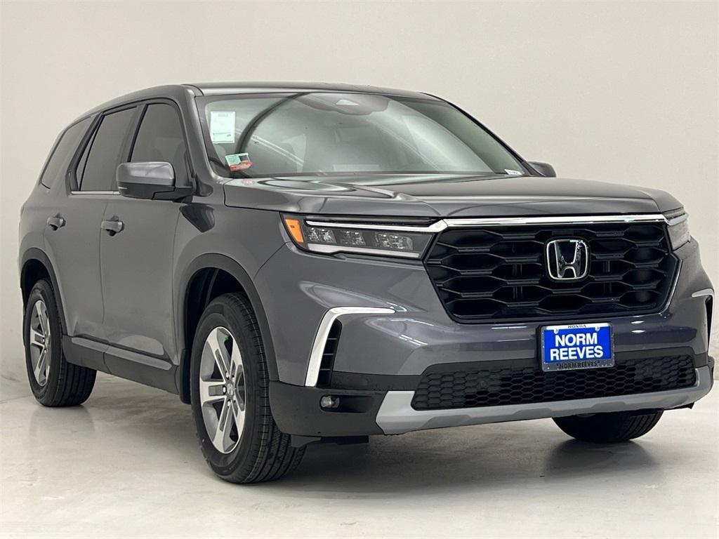 new 2025 Honda Pilot car, priced at $45,495