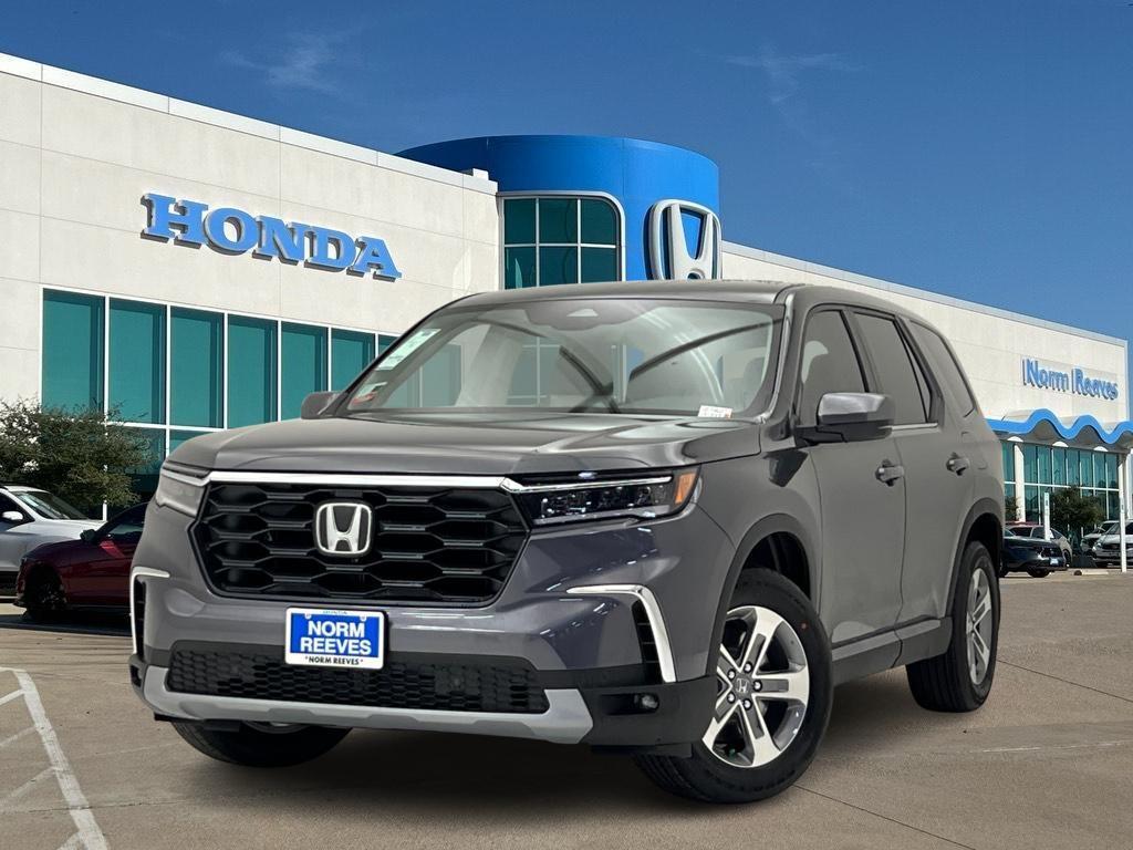 new 2025 Honda Pilot car, priced at $45,495