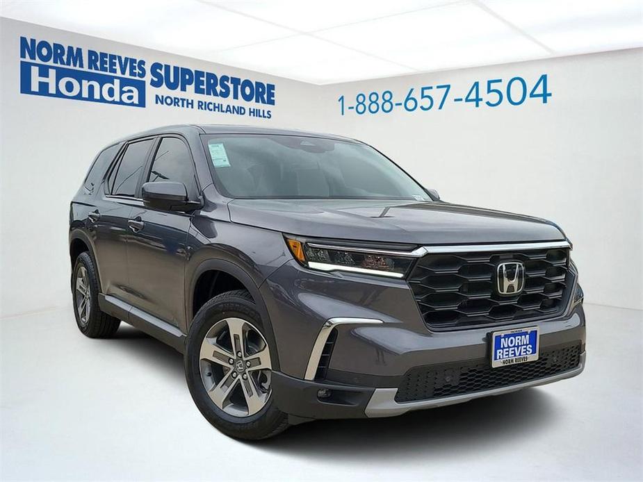 new 2025 Honda Pilot car, priced at $44,595