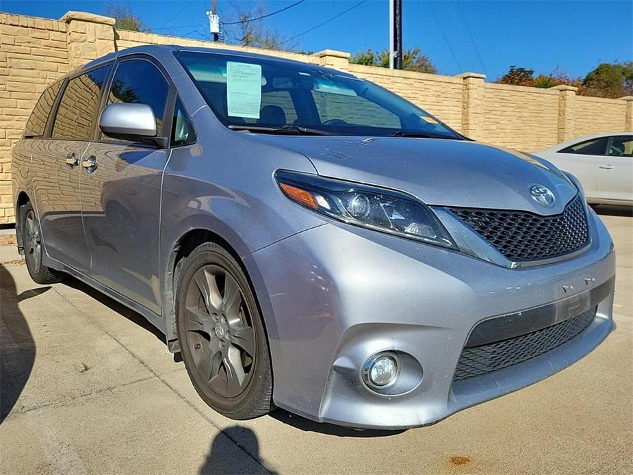 used 2016 Toyota Sienna car