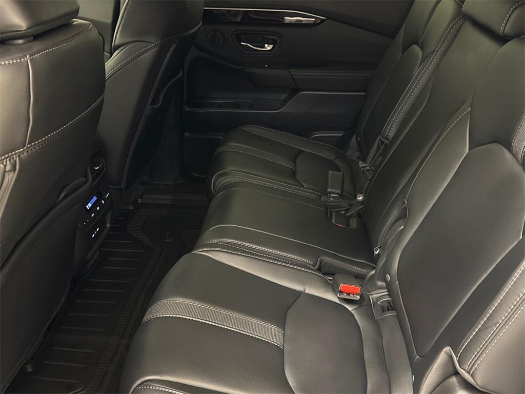 new 2025 Honda Pilot car, priced at $44,750