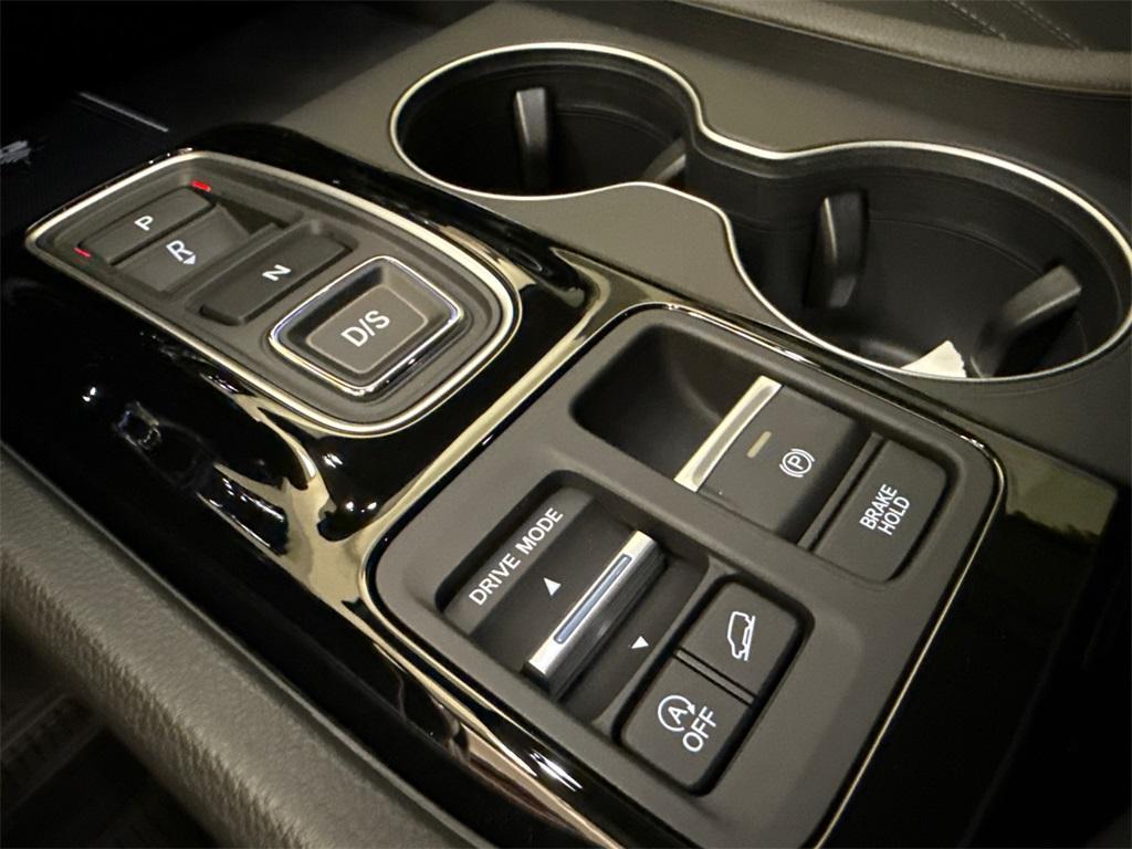 new 2025 Honda Pilot car, priced at $43,280