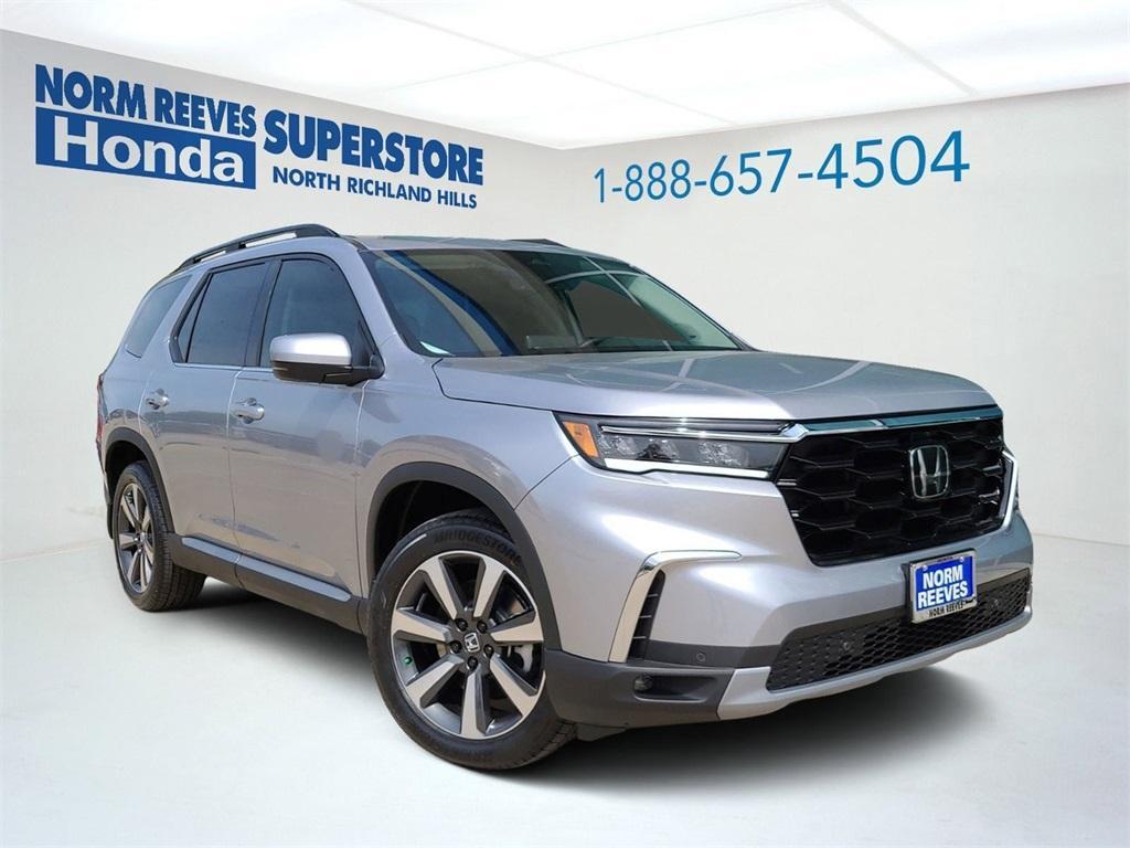 new 2025 Honda Pilot car, priced at $46,401