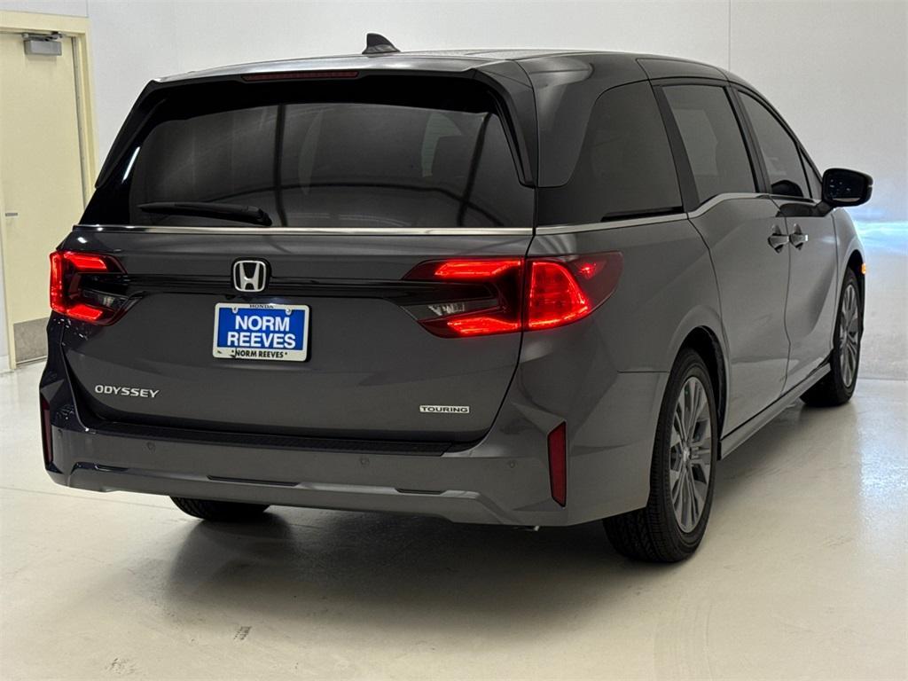new 2025 Honda Odyssey car, priced at $42,820