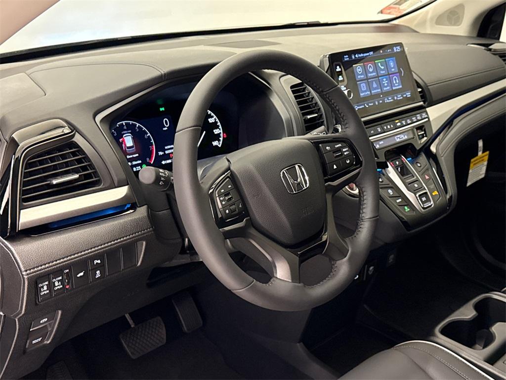 new 2025 Honda Odyssey car, priced at $42,820