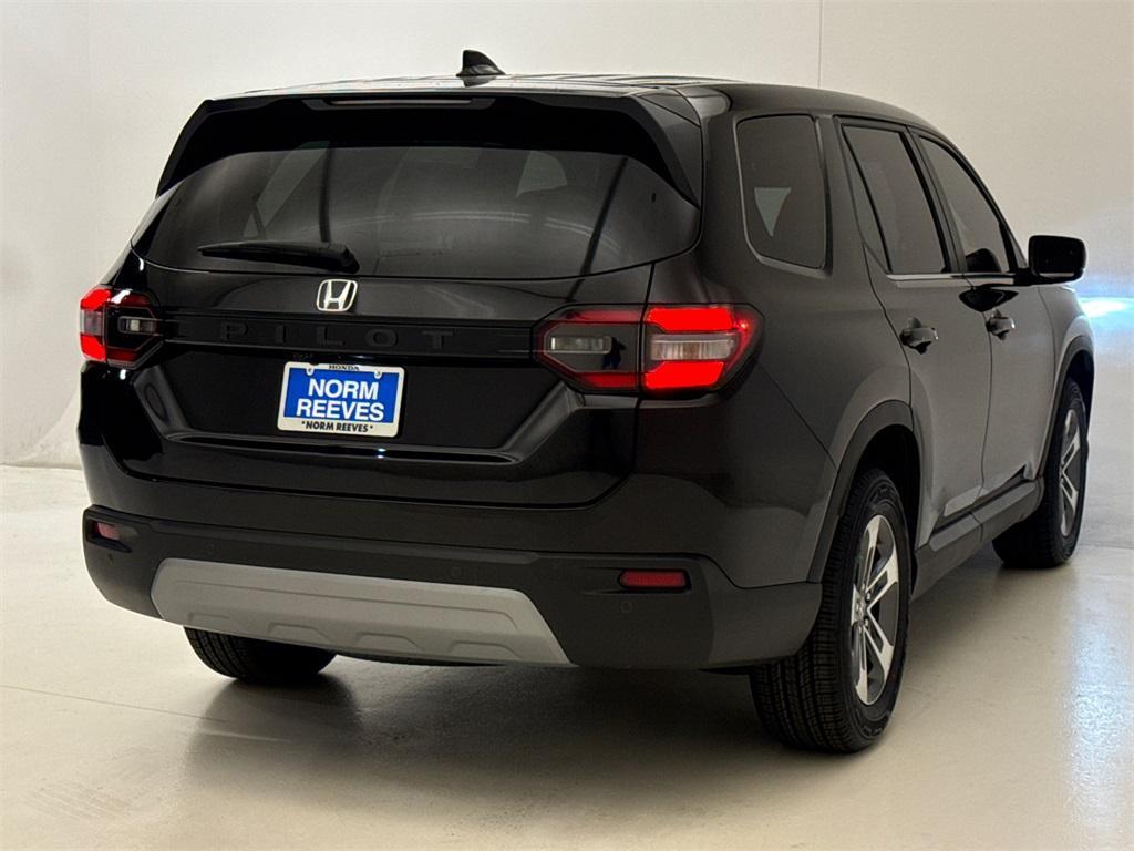 new 2025 Honda Pilot car, priced at $42,853