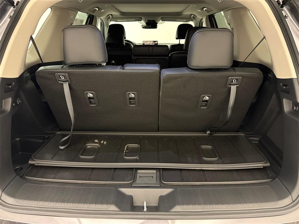 new 2025 Honda Pilot car, priced at $48,876