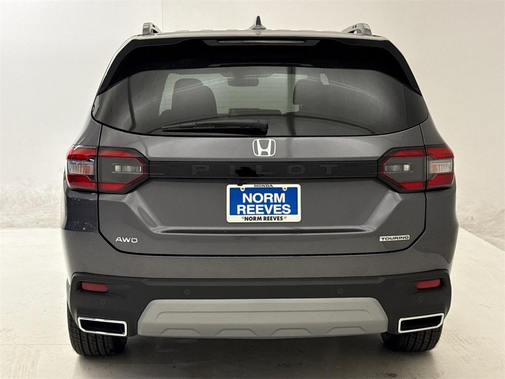 new 2025 Honda Pilot car, priced at $48,876