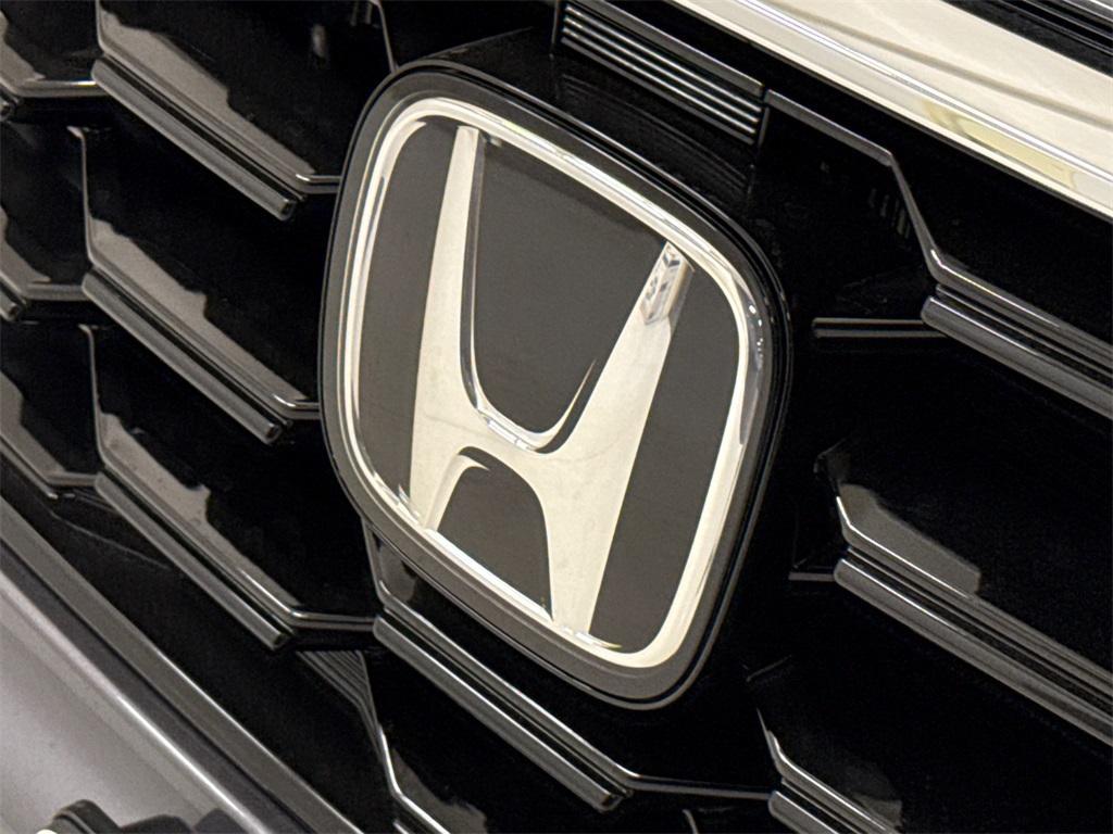 new 2025 Honda Pilot car, priced at $48,876