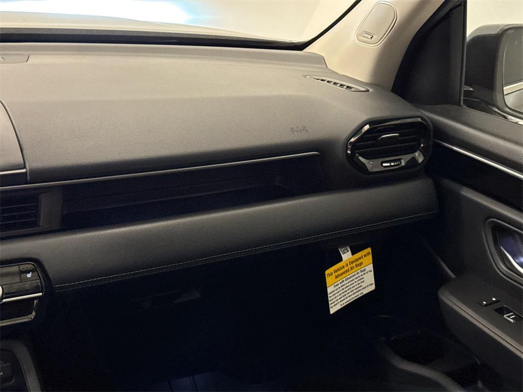 new 2025 Honda Pilot car, priced at $48,876