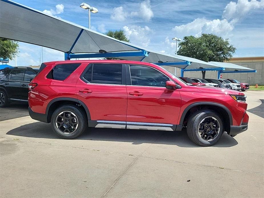 new 2025 Honda Pilot car, priced at $47,900