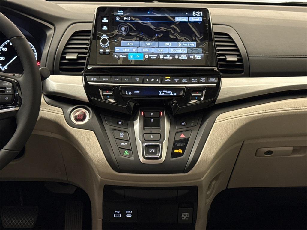 new 2025 Honda Odyssey car, priced at $41,679