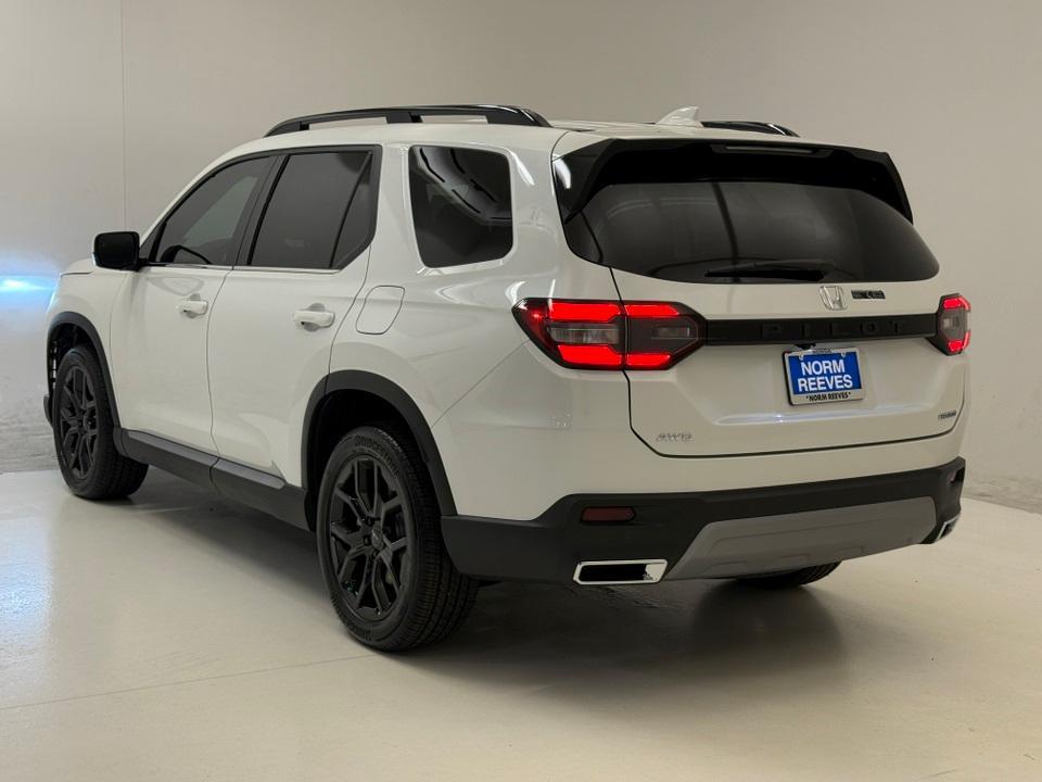 new 2025 Honda Pilot car, priced at $49,521
