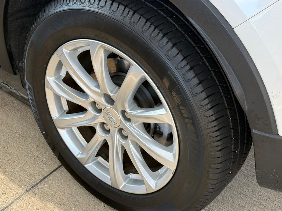 used 2019 Cadillac XT4 car, priced at $21,283