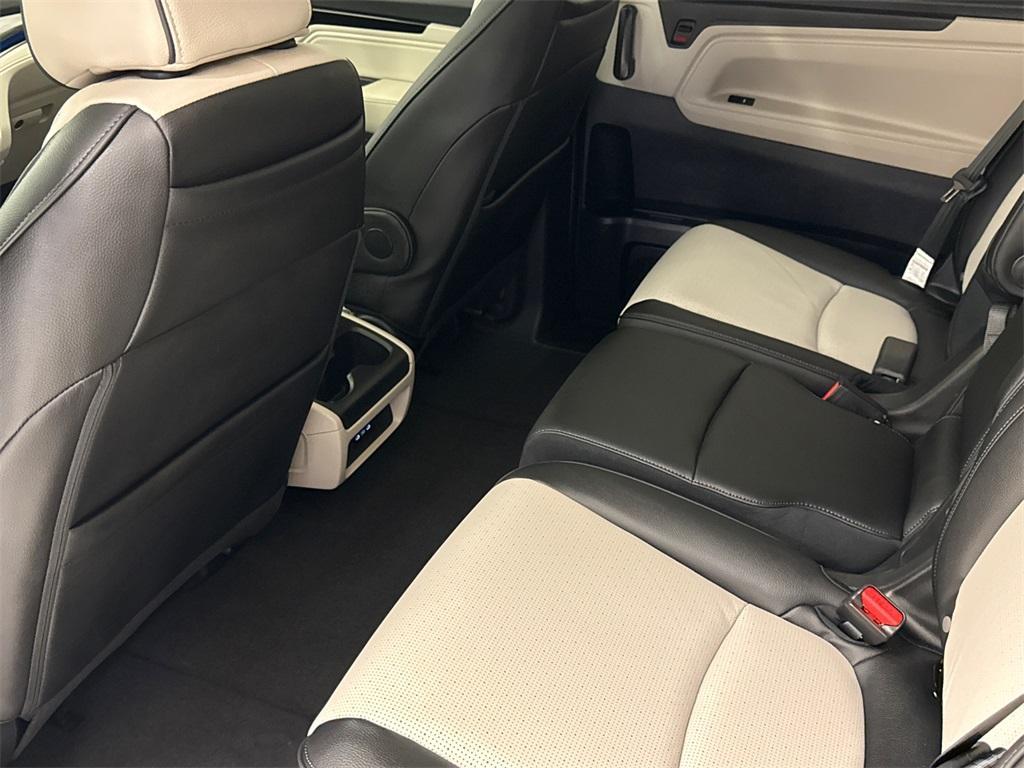 new 2025 Honda Odyssey car, priced at $49,033