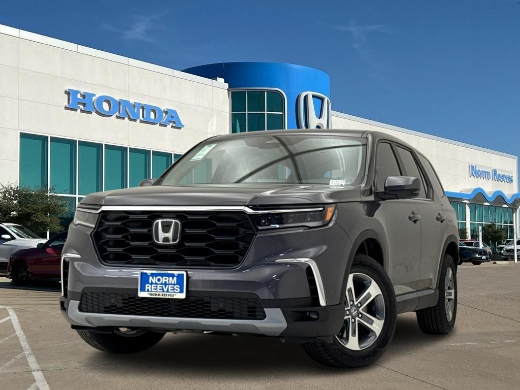 new 2025 Honda Pilot car, priced at $43,898