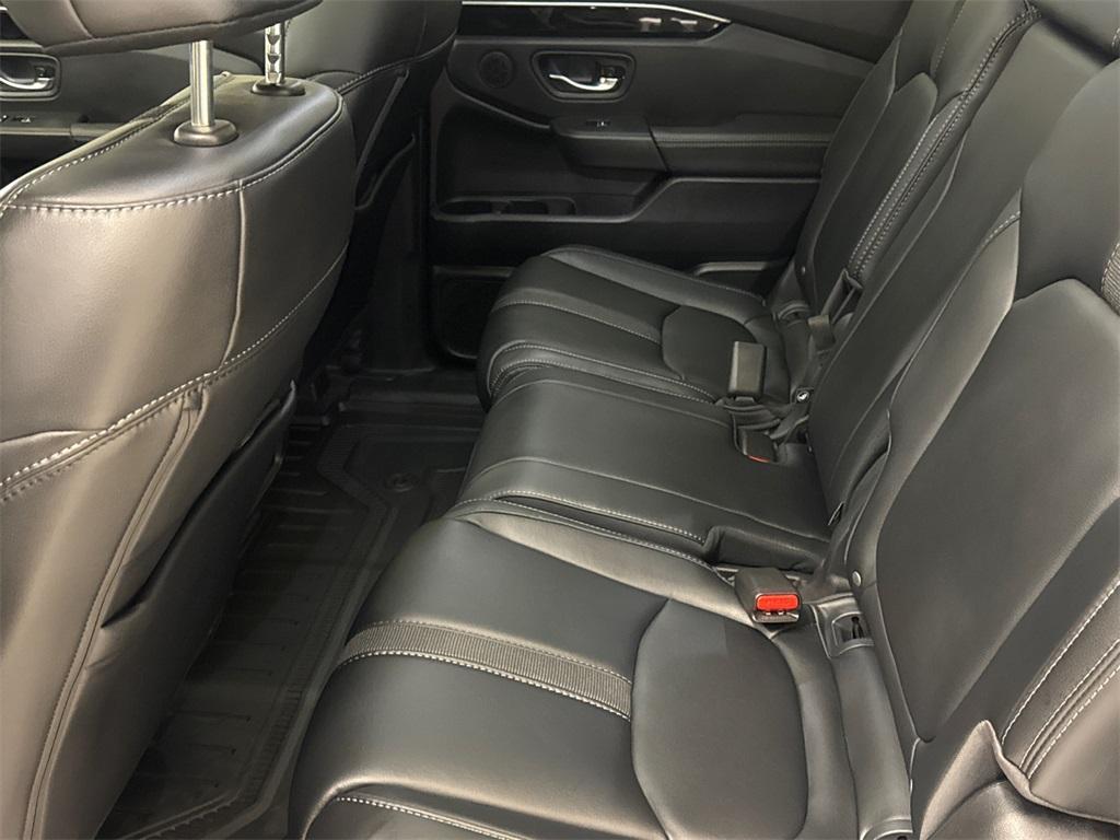 new 2025 Honda Pilot car, priced at $47,759