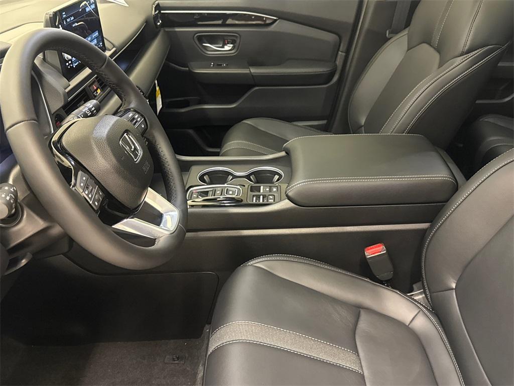 new 2025 Honda Pilot car, priced at $47,759