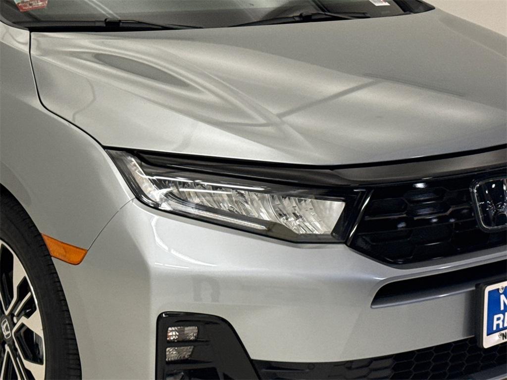 new 2026 Honda Odyssey car, priced at $49,051