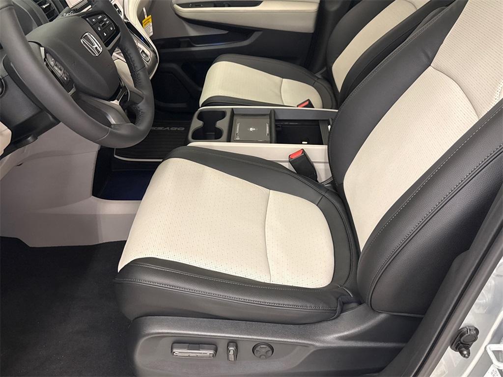 new 2026 Honda Odyssey car, priced at $49,051