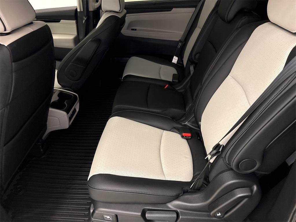 new 2026 Honda Odyssey car, priced at $49,051
