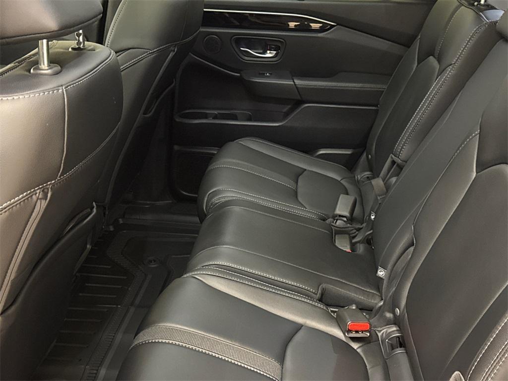 new 2025 Honda Pilot car, priced at $47,759