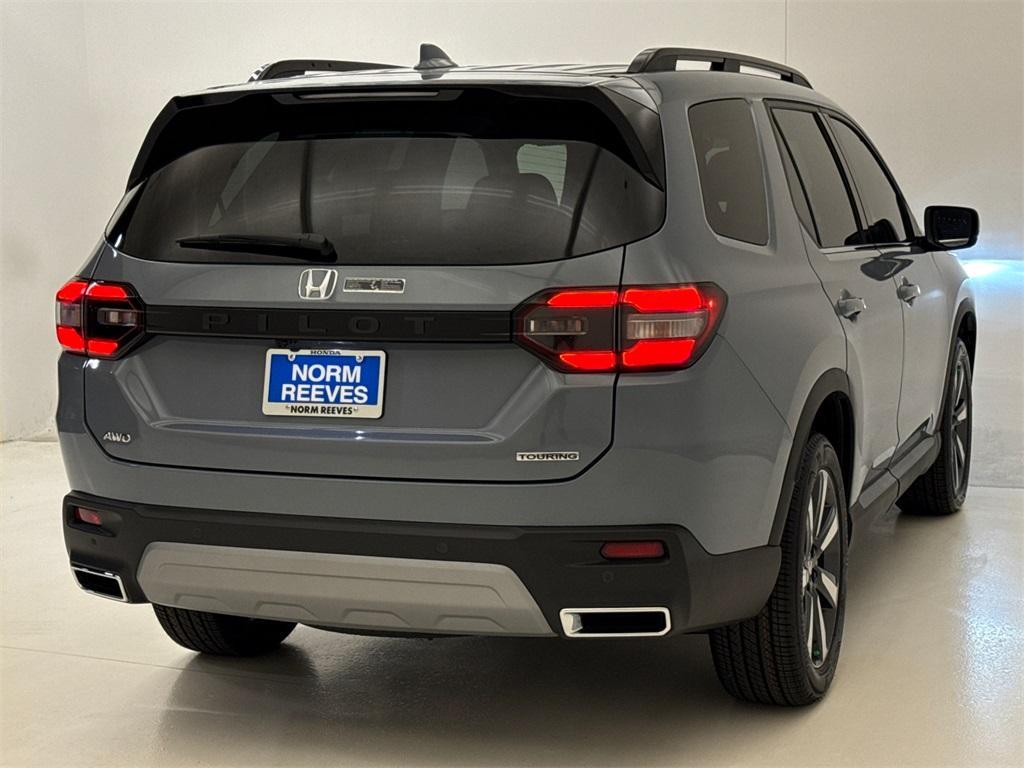 new 2025 Honda Pilot car, priced at $48,255