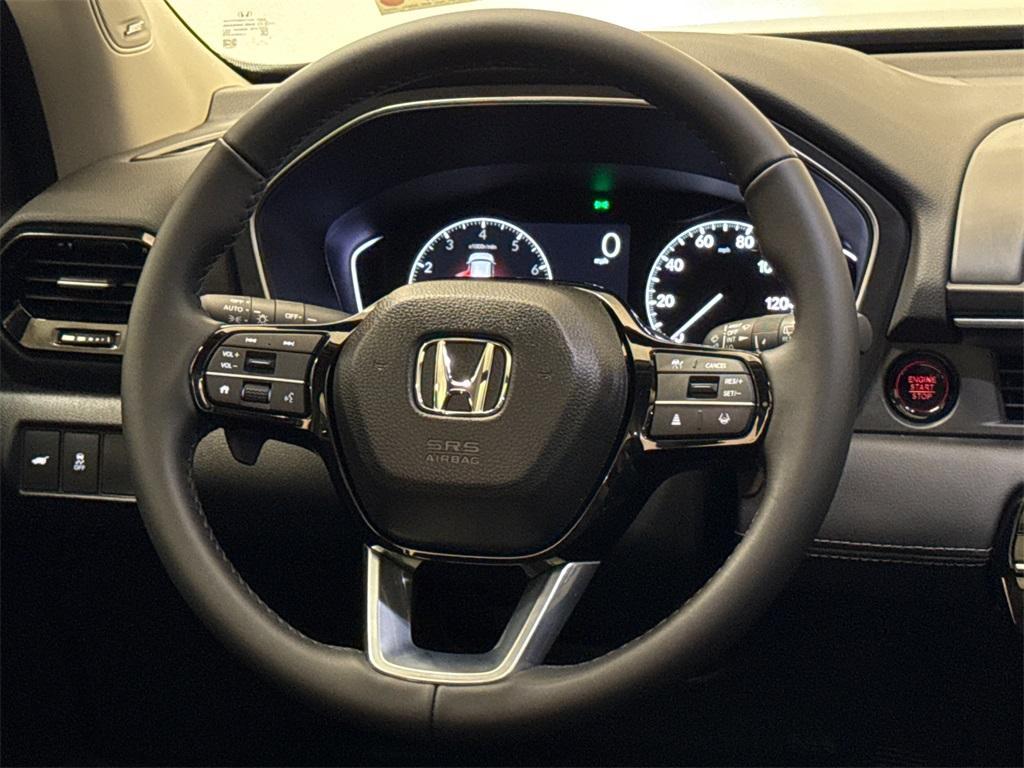new 2025 Honda Pilot car, priced at $48,255
