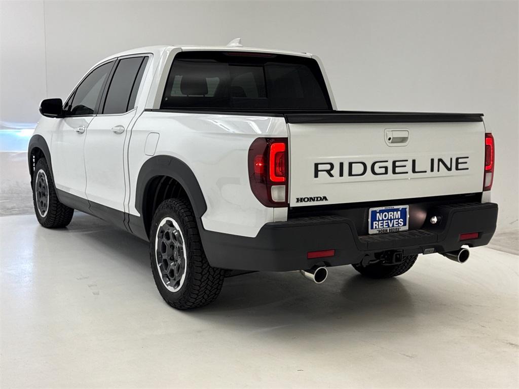 new 2024 Honda Ridgeline car, priced at $44,076