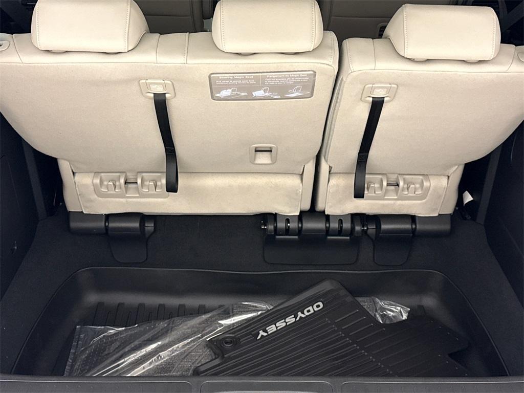 new 2025 Honda Odyssey car, priced at $44,125