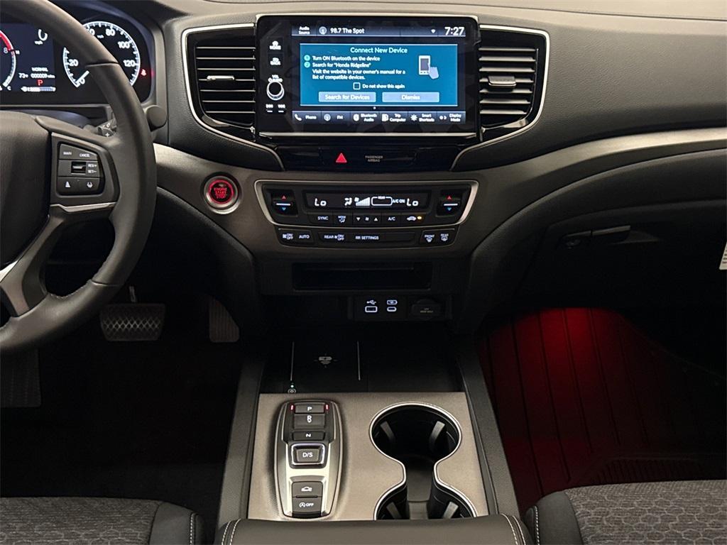 new 2025 Honda Ridgeline car, priced at $40,241