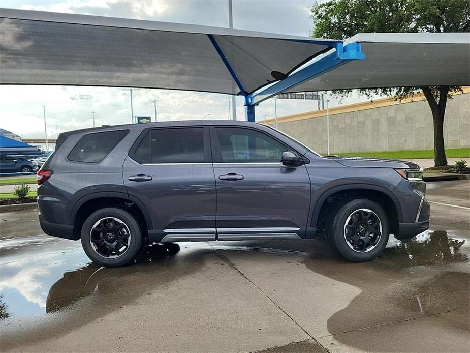 new 2025 Honda Pilot car, priced at $47,445