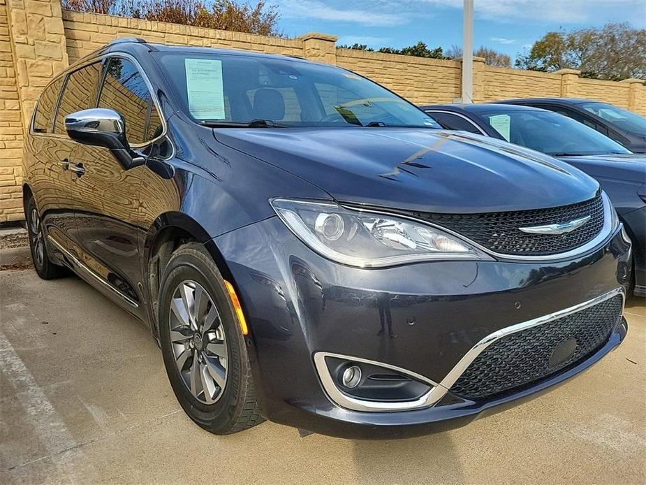 used 2020 Chrysler Pacifica Hybrid car, priced at $20,516