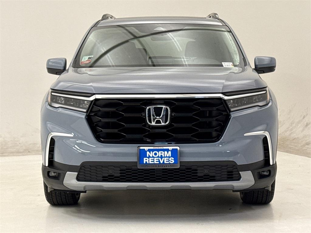 new 2025 Honda Pilot car, priced at $51,005