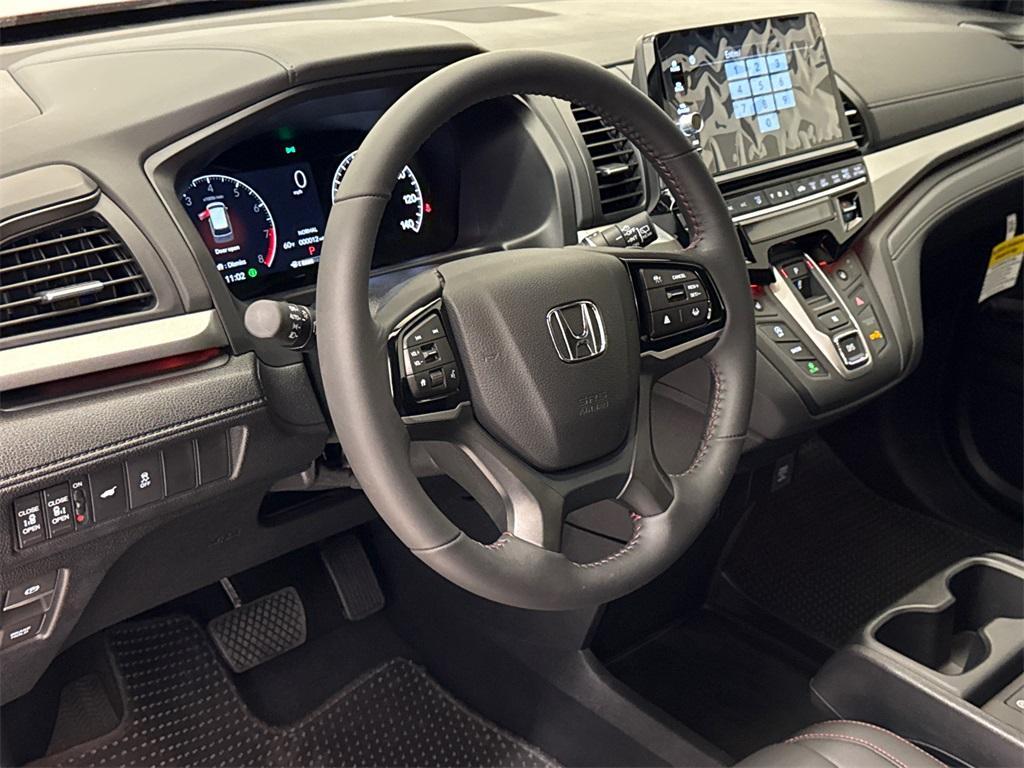 new 2025 Honda Odyssey car, priced at $42,322