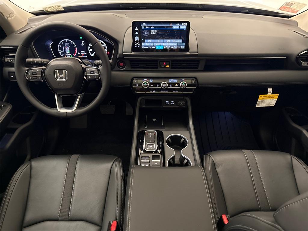 new 2025 Honda Pilot car, priced at $47,800