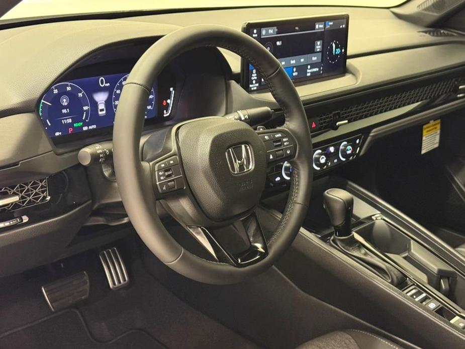 new 2025 Honda Accord Hybrid car, priced at $33,701