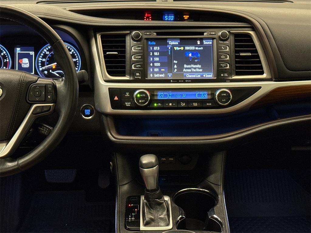 used 2019 Toyota Highlander car, priced at $32,608