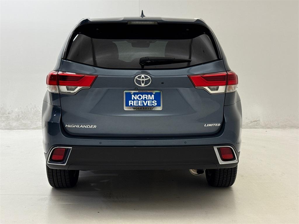 used 2019 Toyota Highlander car, priced at $32,608