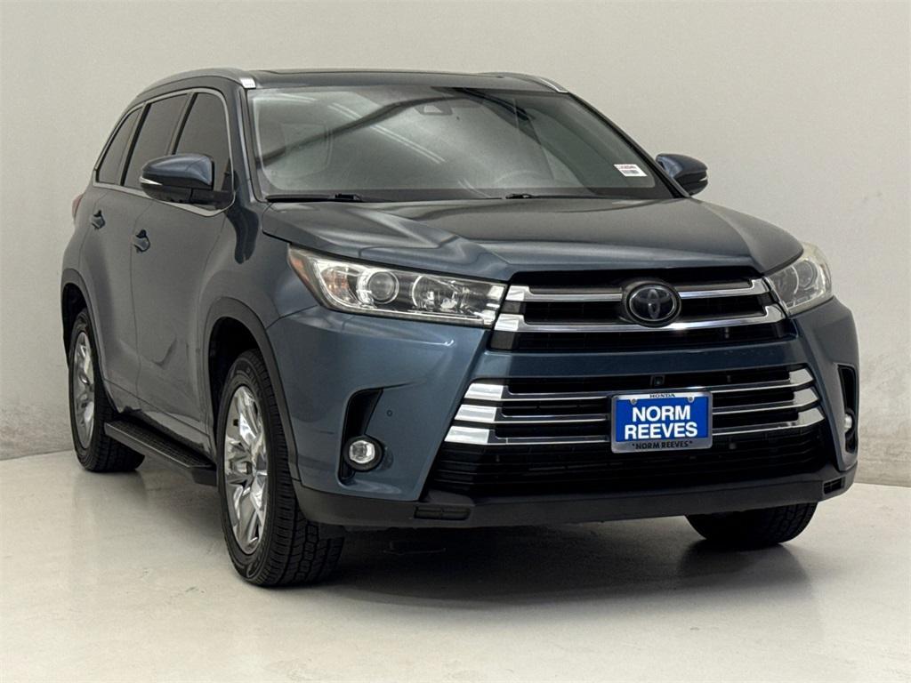 used 2019 Toyota Highlander car, priced at $32,608