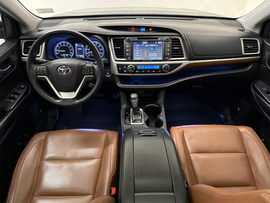 used 2019 Toyota Highlander car, priced at $32,608
