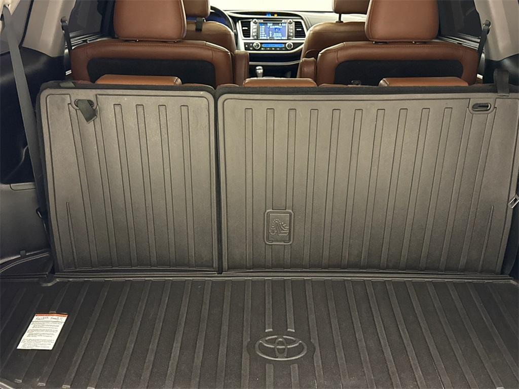 used 2019 Toyota Highlander car, priced at $32,608