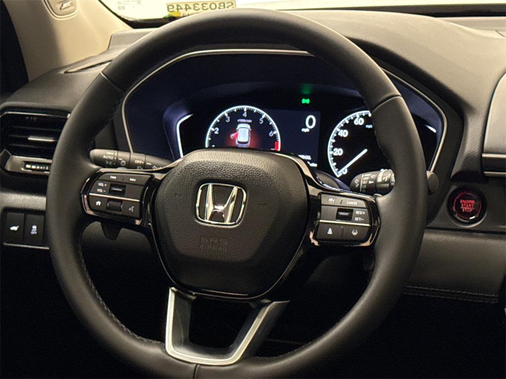 new 2025 Honda Pilot car, priced at $45,820