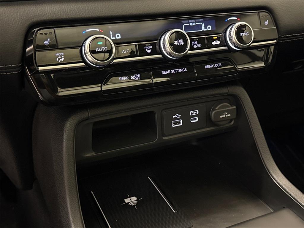 new 2025 Honda Pilot car, priced at $45,820