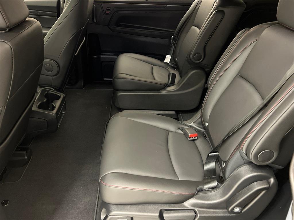 new 2025 Honda Odyssey car, priced at $42,322