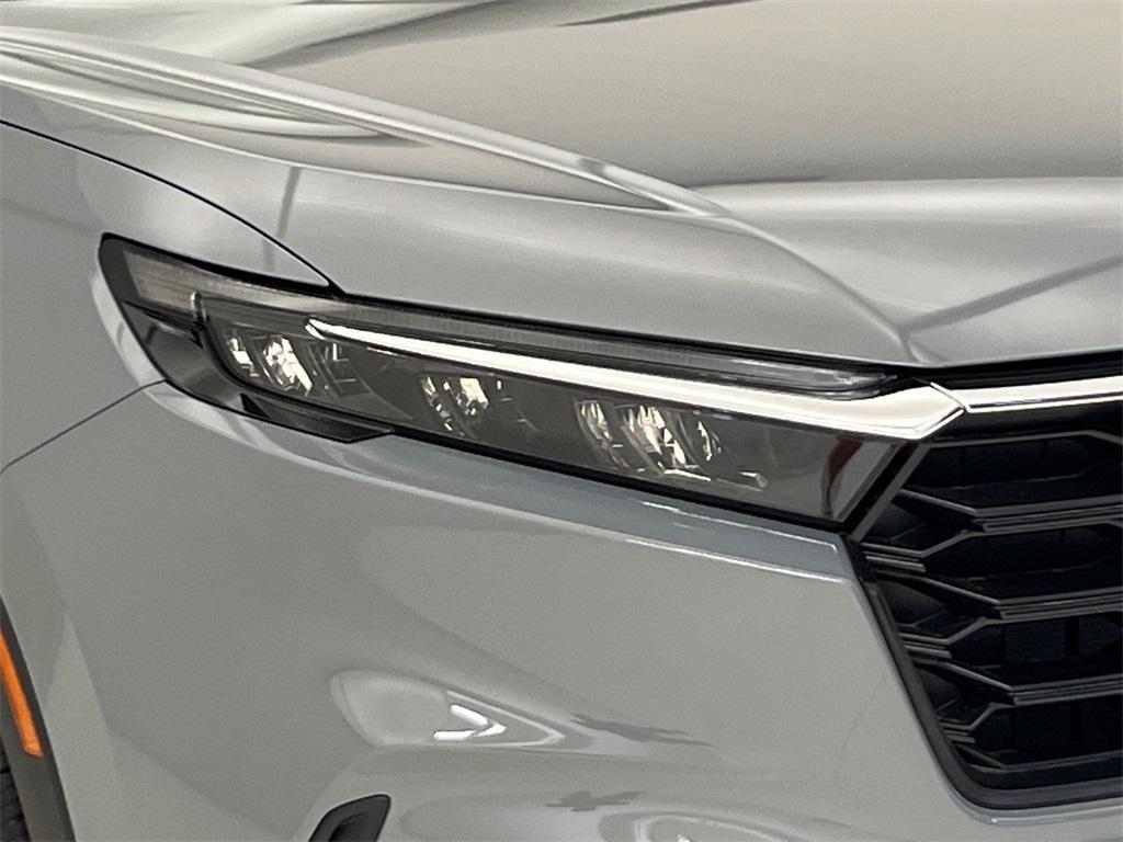 new 2025 Honda CR-V car, priced at $31,950